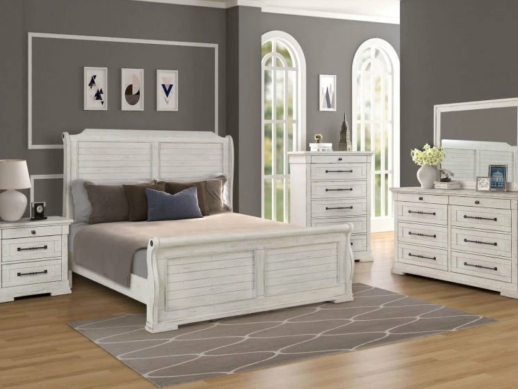 Lifestyle Furniture Driftwood White Sleigh Queen Bedroom Set