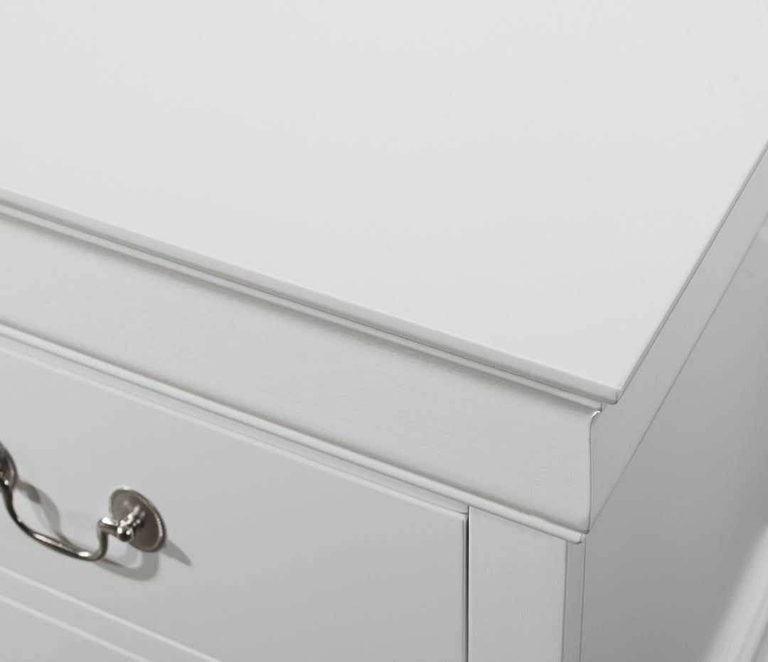 Crown Mark White Queen Size Sleigh Bedroom Set