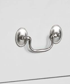 Crown Mark White Queen Size Sleigh Bedroom Set