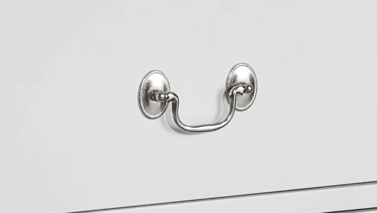 Crown Mark White Queen Size Sleigh Bedroom Set